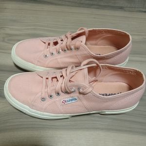 SUPERGA Cotu Classic Pink Canvas Lace Up Low Profile Sneakers